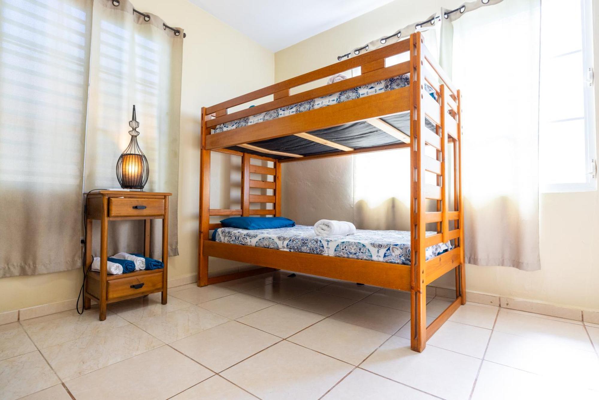 Colinas Del Atlantico Vacational House 1St Floor Apartamento Isabela Exterior foto